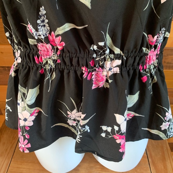 Flower top - Picture 2 of 5